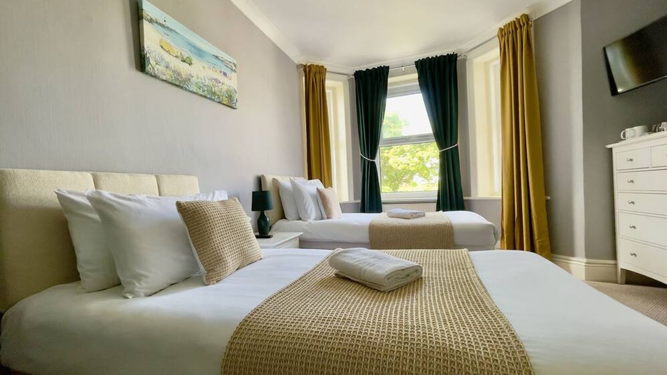 The Hedley Townhouse