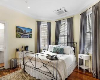 Cozy Suite In Downtown Charleston With Heated Pool - צ'רלסטון - חדר שינה