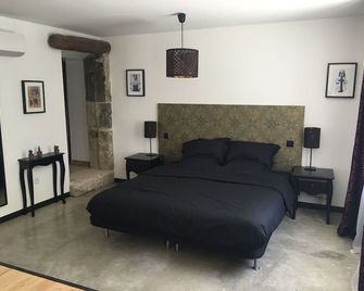 La Datcha Delicatessen - Tulette - Chambre