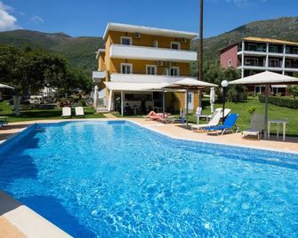 Aristidis Garden - Parga - Pileta