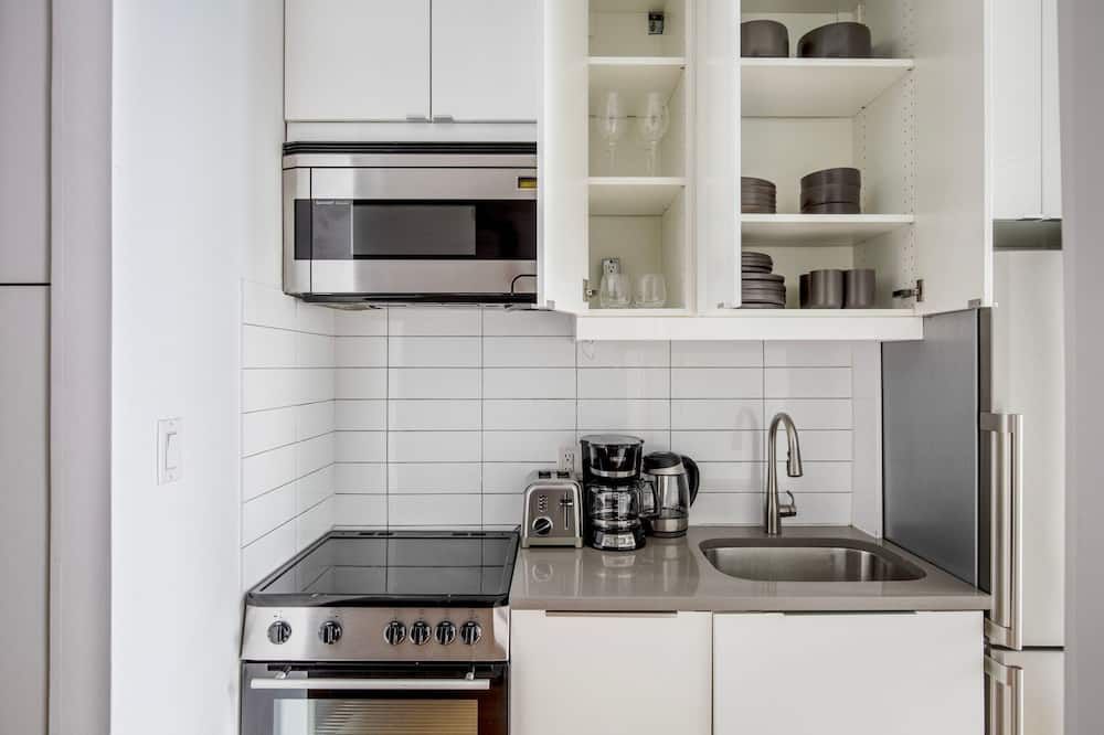 Classic LES 1BR w/ W/D, walk to SoHo & Nolita, by Blueground - ניו יורק - מטבח