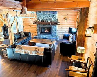 Les Chalets De Moh - La Malbaie - Living room