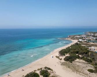 Charming Italian Villa in Torre Castiglione - Torre Lapillo - Beach