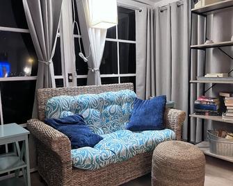 Siesta Bay RV Resort - Fort Myers Beach - Sala de estar