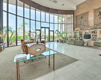 Walk to Beach Lake Havasu Condo with Pool Access - Lake Havasu City - Lobby