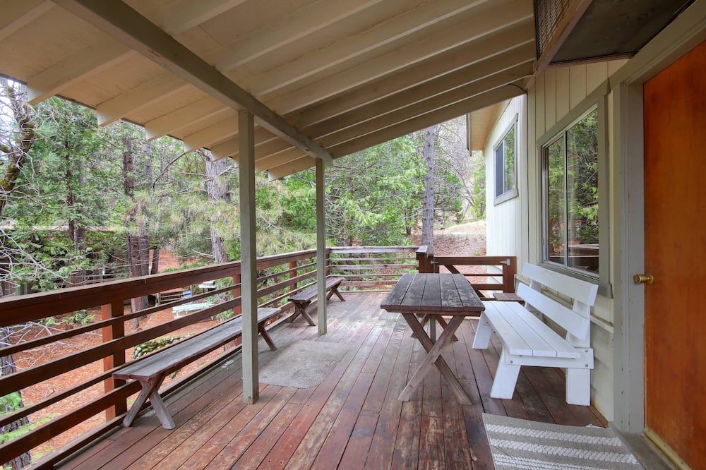 25A Villarreal Retreat - North Wawona - Balcon