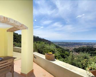Casa Vacanze Al Settimo Cielo - Massa - Balcone
