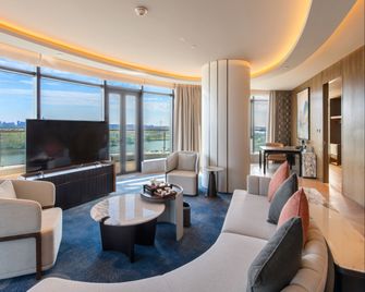 Even Hotel Nanjing Yangtze River By IHG - Nanjing - Lounge