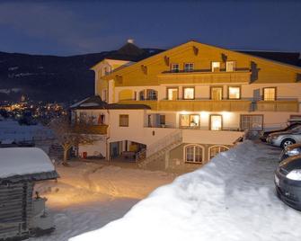 Landhotel Hubengut Bed and Breakfast - Radstadt - Clădire