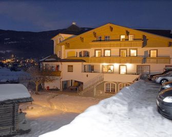 Hubengut Bed and Breakfast - رادستادت - مبنى