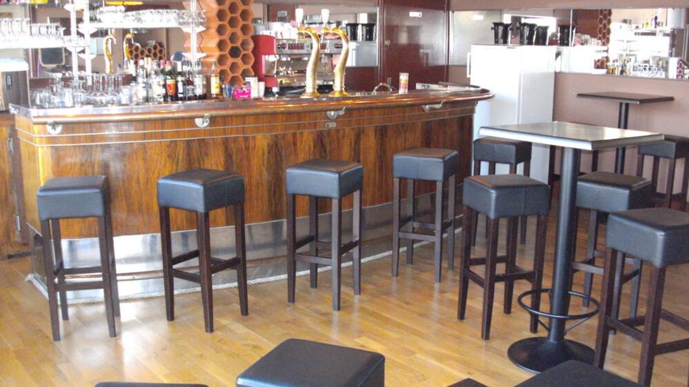 Hotel Bar Restaurant Saint Paul