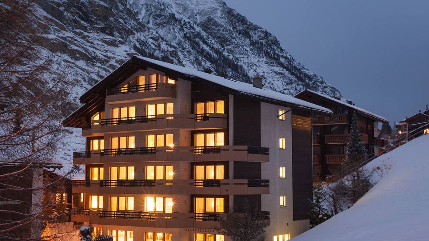 هوتل بايز كامب