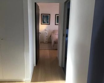 Maison Fleurie - Uhart-Cize - Коридор