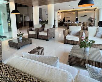 Hotel Buena Vista Express - בוקאראמנגה - לובי