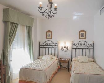Hostal DP El Pilar - Monesterio - Slaapkamer
