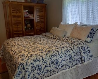 Tranquil and spacious 2 bedroom home - Manchioneal - غرفة نوم