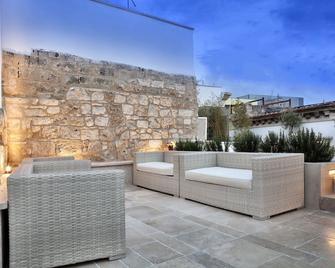 Palazzo Calò - בארי - מרפסת