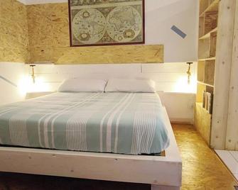 Tra Pagine e Comfort: Residenza Bibliososta ..rinnovato Febbraio 2024 - Ventimiglia