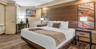 Best Western PLUS Wine Country Inn & Suites - Santa Rosa - Bedroom