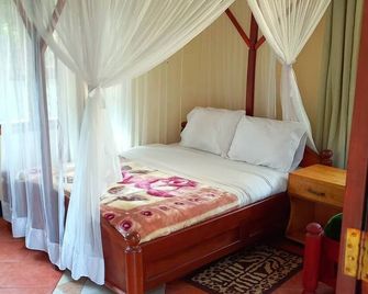 Marangu Summit Lodge - Marangu - Habitación