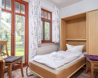 Ferienhaussiedlung Strandperlen Weidenhof 4a (Typ III) - Wustrow (Darss) - Bedroom