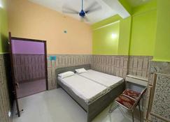 OYO Hotel Bhagwat Palace - Gaya - Bedroom