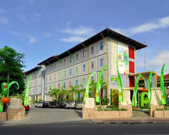 Pop! Hotel Teuku Umar Denpasar - Bali - Denpasar - Building