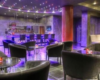 Lake Palace Hotel Baku - Baku - Bar
