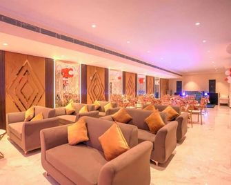 Hotel Stiltstay - Greater Noida - Lounge
