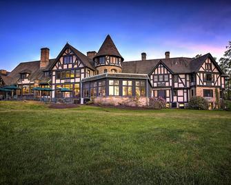 Punderson Manor Lodge and Conference Center - Newbury - Building