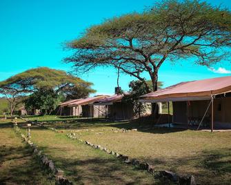 Kisura Serengeti Tented Camp - Seronera - Building