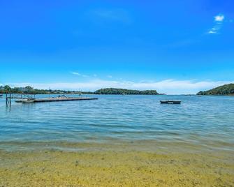 1 Mi to Beach: Cape Cod Family Home in Bourne! - Cataumet