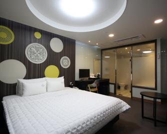 Mgm Hotel - Busan - Bedroom