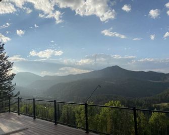 Colorado Mountain Villa - Morrison - Balcony