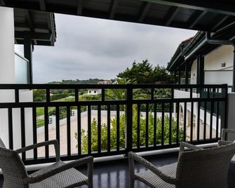 Hôtel et Résidence La Réserve - Saint-Jean-de-Luz - Balcony