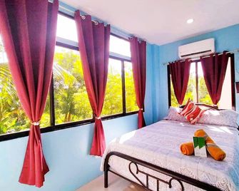 Family Friendly Entire House4 mins to Beach ️ - Liloan - Bedroom