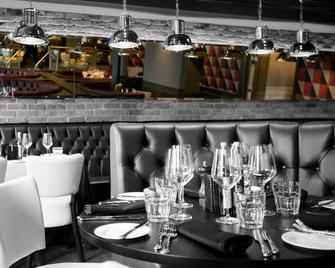 Crowne Plaza East Midlands Airport - Derby - Restaurant