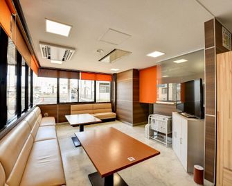 Ichihara Inn Social Anesaki - Ichihara - Salónek