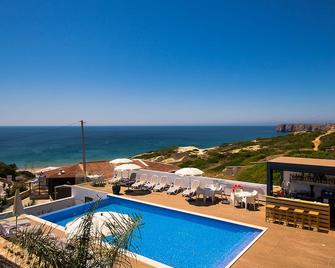 Mareta Beach House - Sagres - Piscine