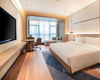 Holiday Inn Express Yueyang Pingjiang by IHG - Yueyang - Bedroom