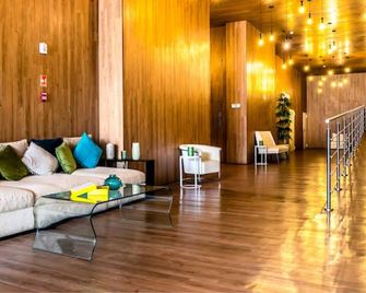 Breath-taking Apartment - PH Quartier Del Mar - Ciudad de Panamá - Sala de estar