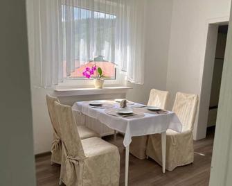 Hettstein - Idar-Oberstein - Dining room