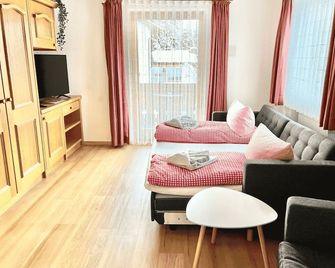 Bergfex Gaisalphorn Mit Sommer-Bergbahnticket - Oberstdorf - Living room