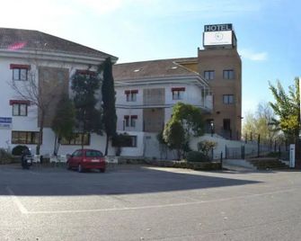 Hotel Reyes Ziries - Albolote - Bâtiment