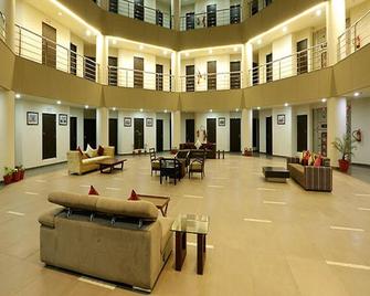 Fairvacanze Inn & Suites Delhi Ncr-Kundli - Sonepat - Lobby