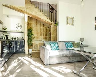 La Pivoine - Vauvert - Living room