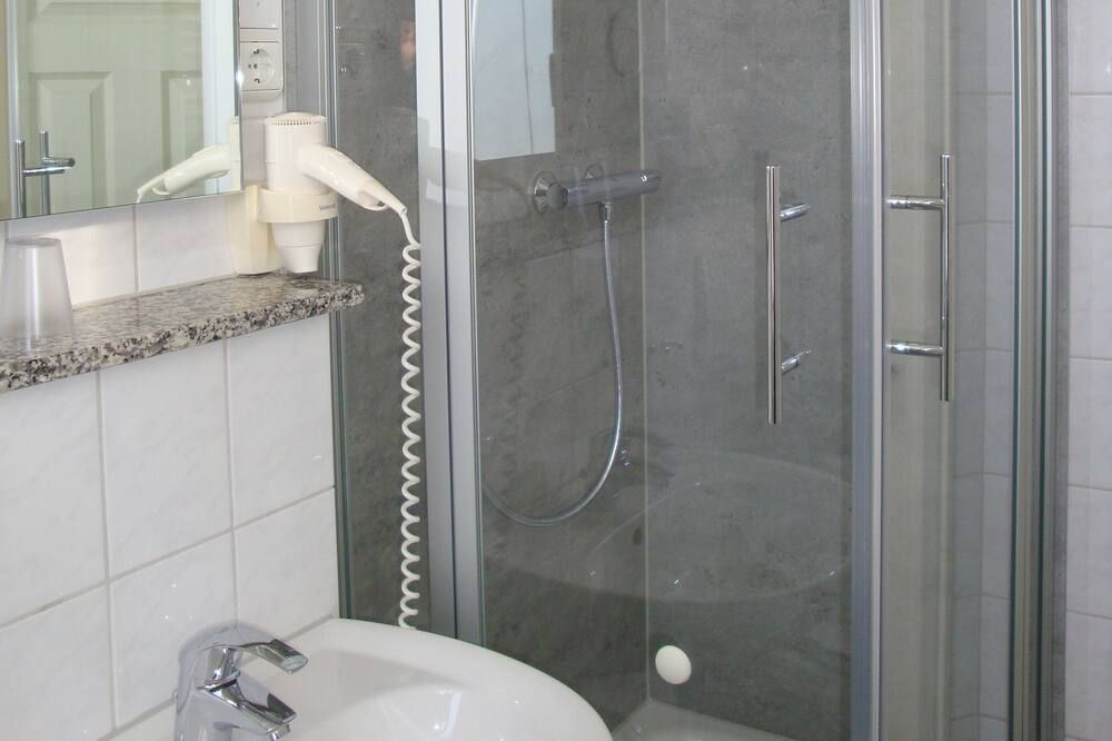 Hotel Bellevue - Hamelin - Bathroom