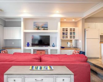 Pier Pointe 6A1, Almost Oceanfront Condo in Emerald Isle, NC! - Emerald Isle - Sala de estar