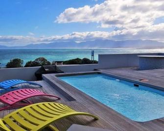 65onCliff - Langbaai - De Kelders - Uima-allas