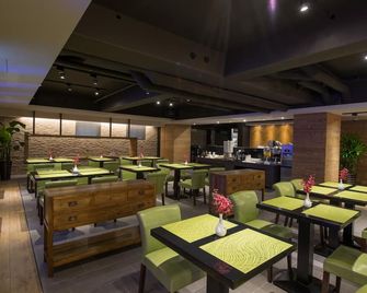 Simple + Hotel - טאיפיי - מסעדה